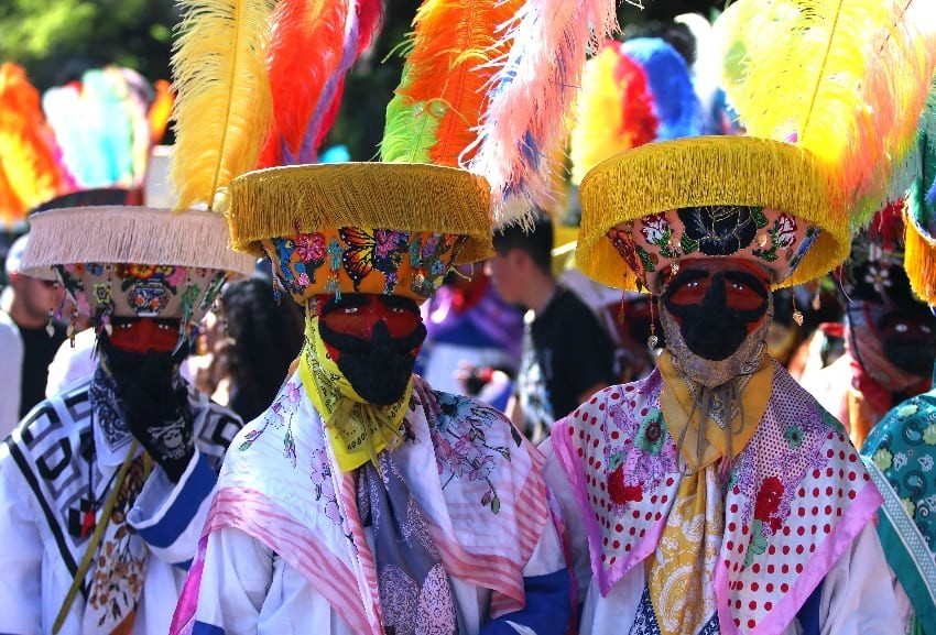 957813_Chinelos-Cristo-Rey-4_impreso_850.jpg