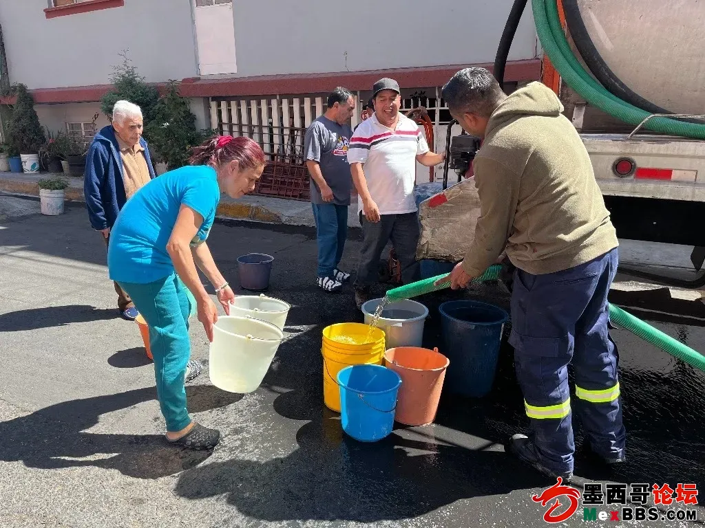 pipas-de-agua-podran-dar-servicio-en-el-centro-historico-a-cualquier-hora-7864html-pipa-de-aguajpeg-2816html-1928e3d6-dfcf-40a1-beb4-837a5242001f.jpg